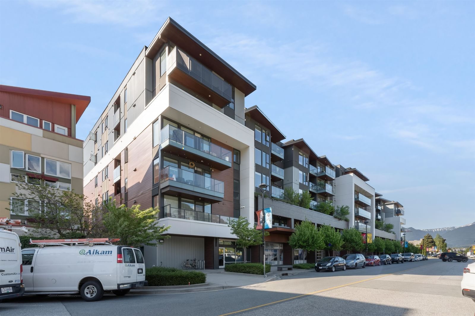 Listing Image 15