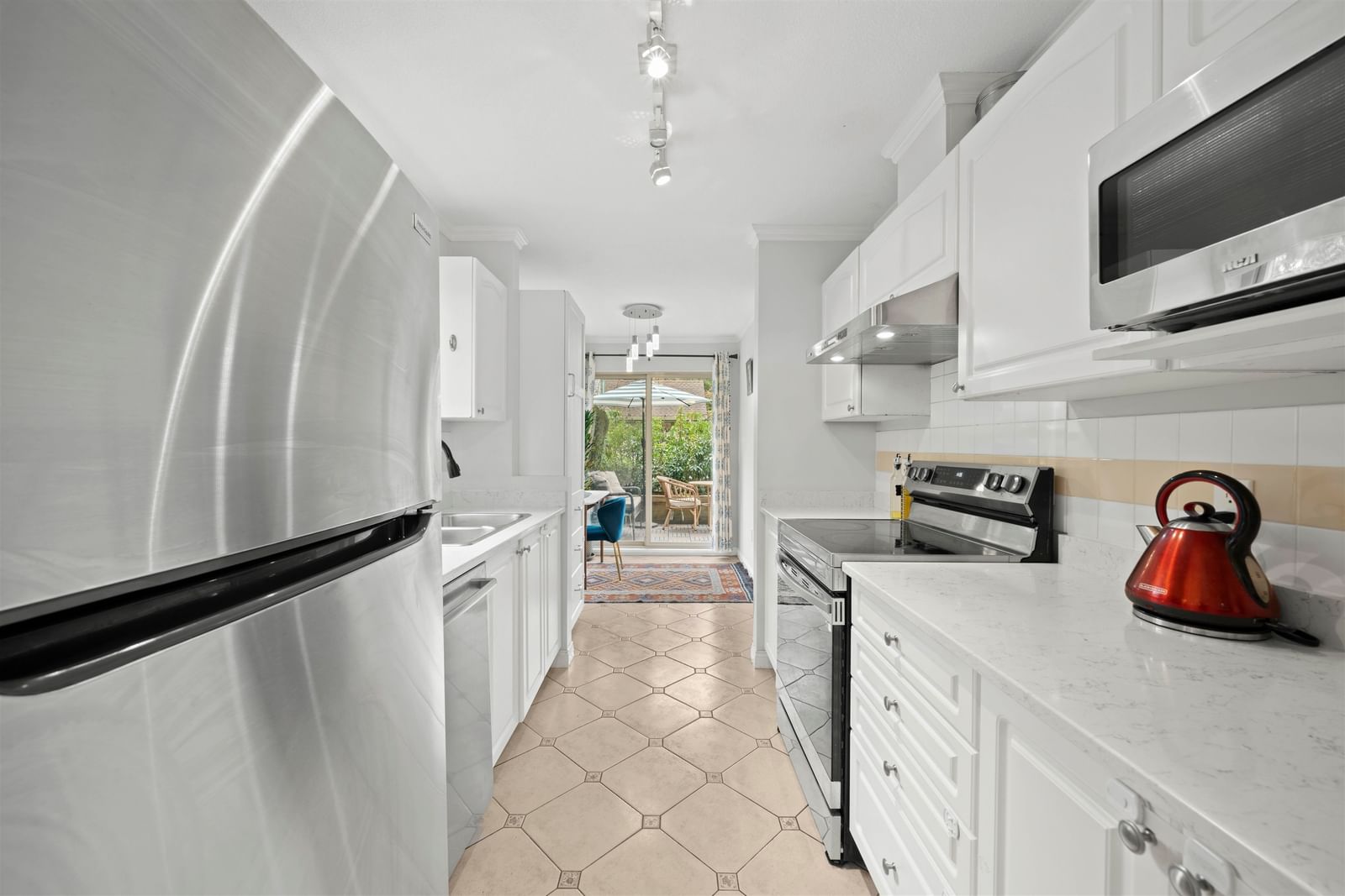 Listing Image 18