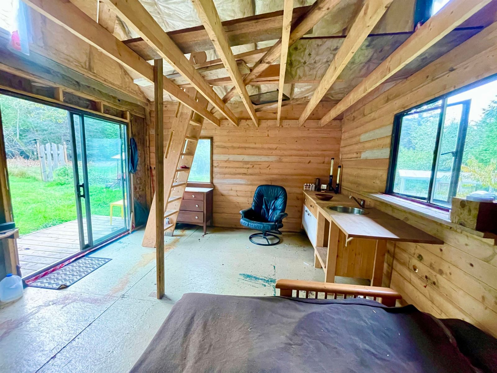 Listing Image 6