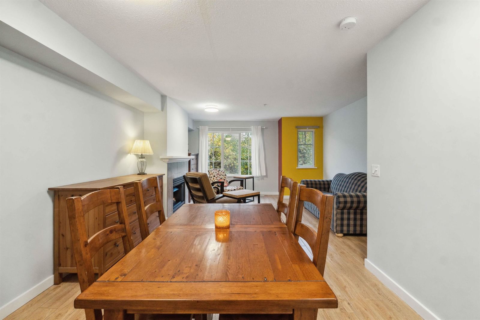 Listing Image 17