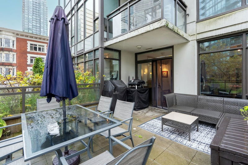 1211 Melville Street #401, Vancouver, British Columbia (MLS R2943374)