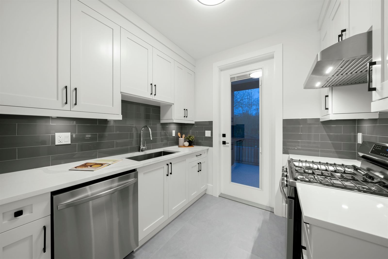 Listing Image 13