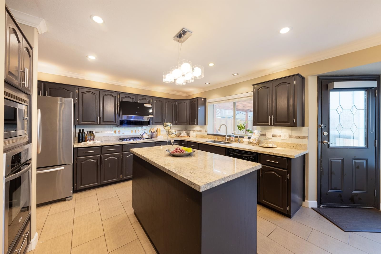 Listing Image 15