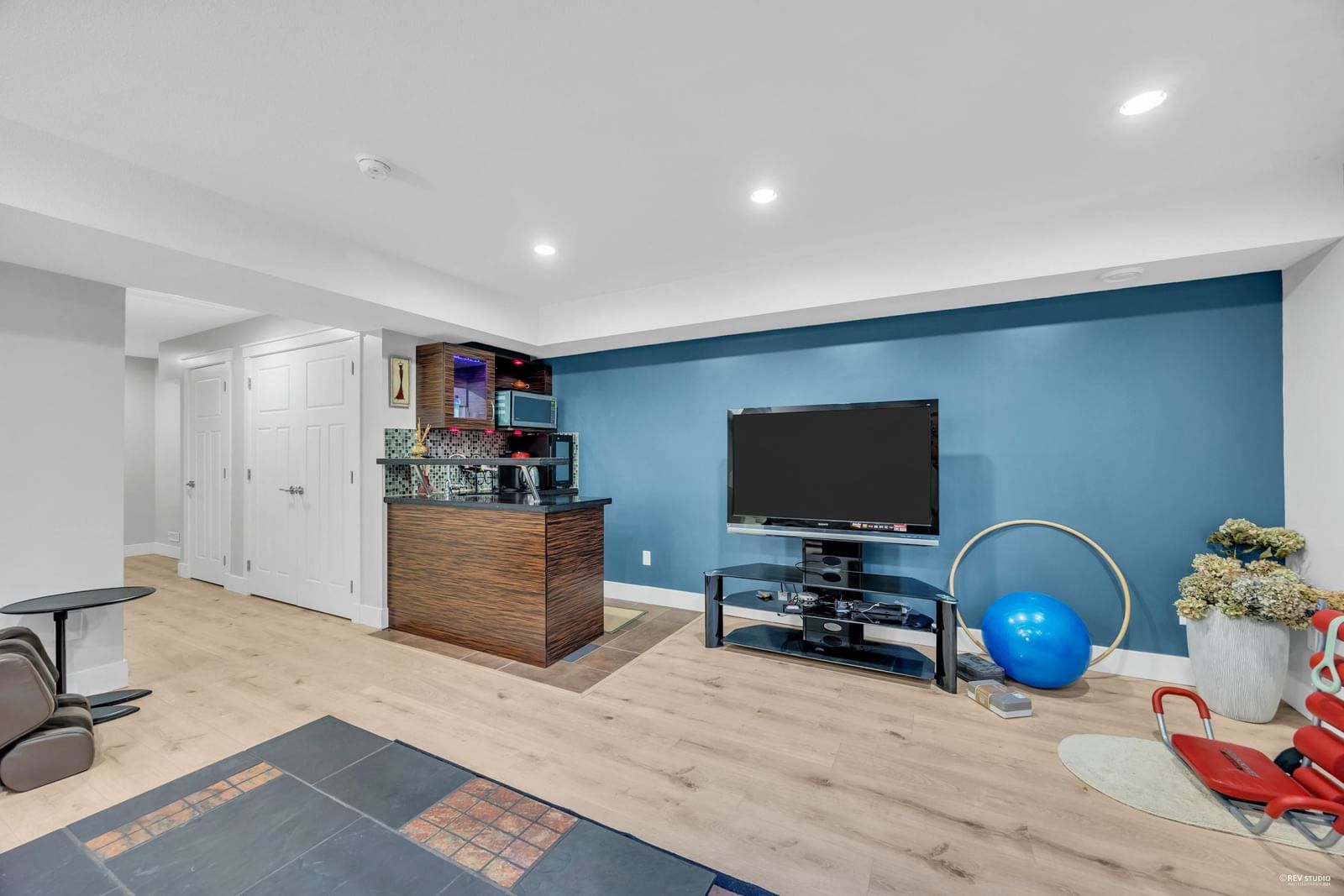 Listing Image 17