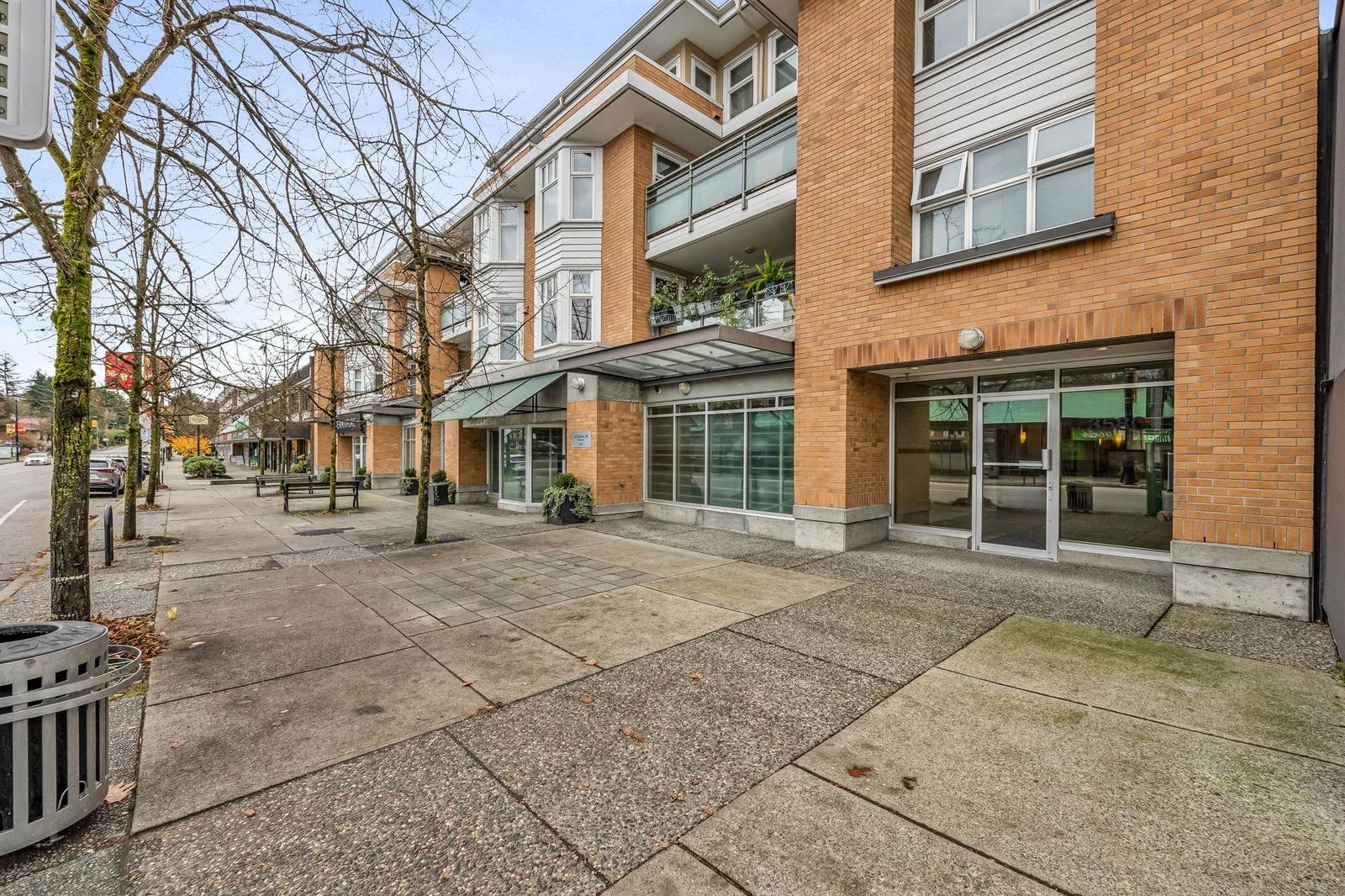 Listing Image 23