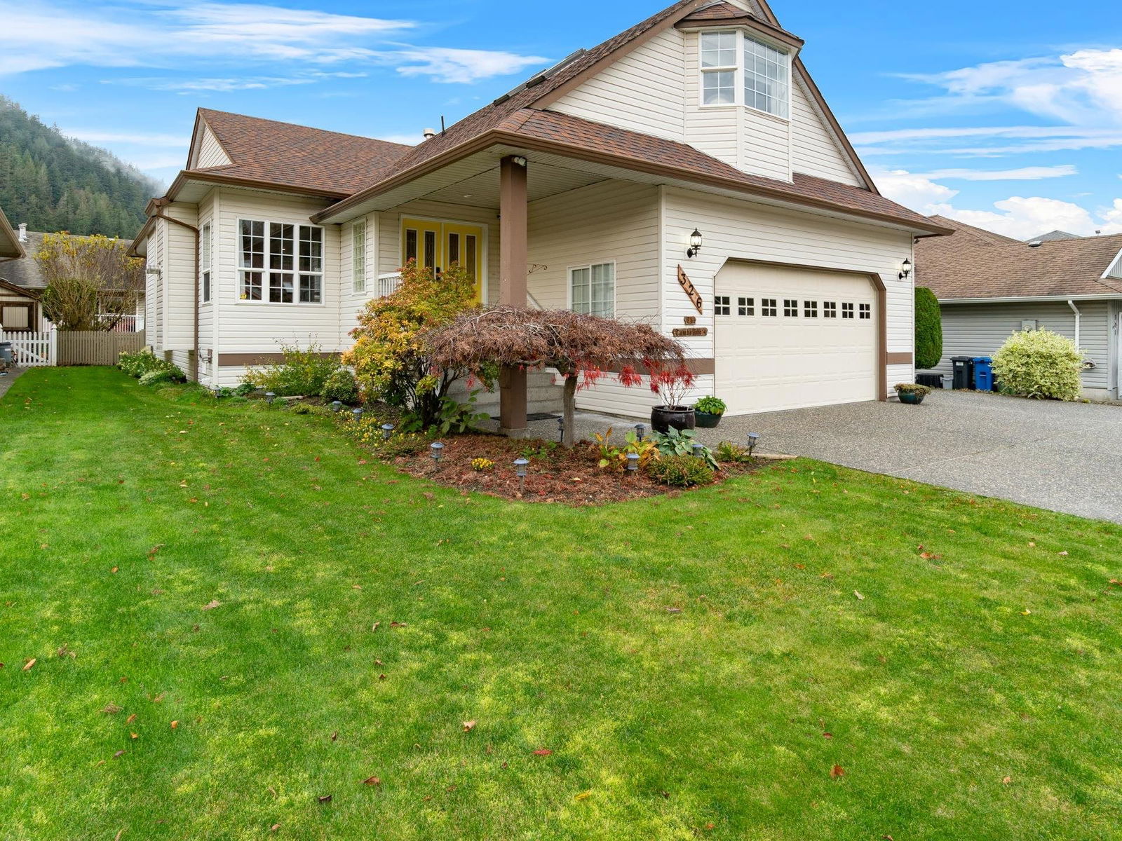 Listing Image 0
