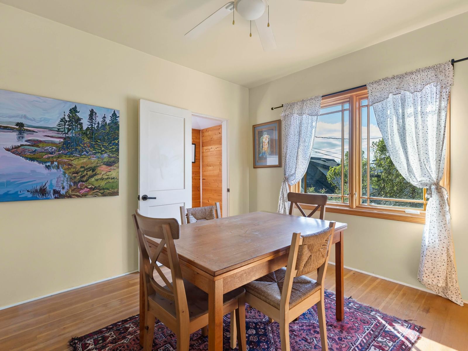 Listing Image 11