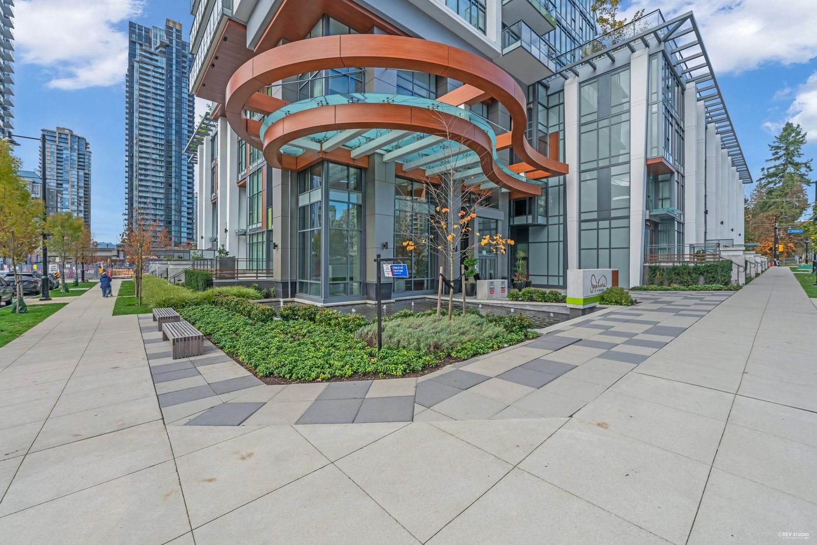 Listing Image 8