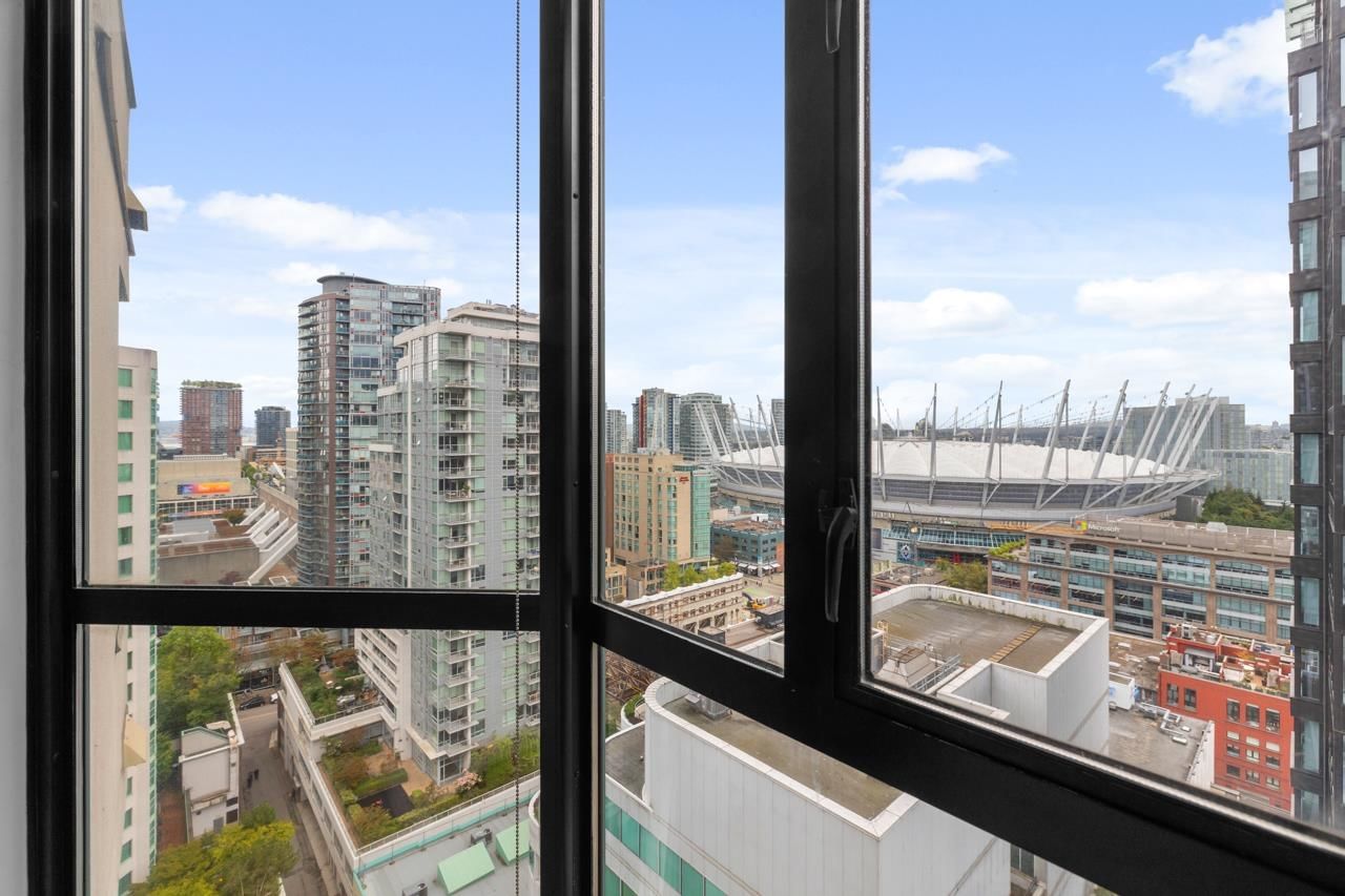 Listing Image 12