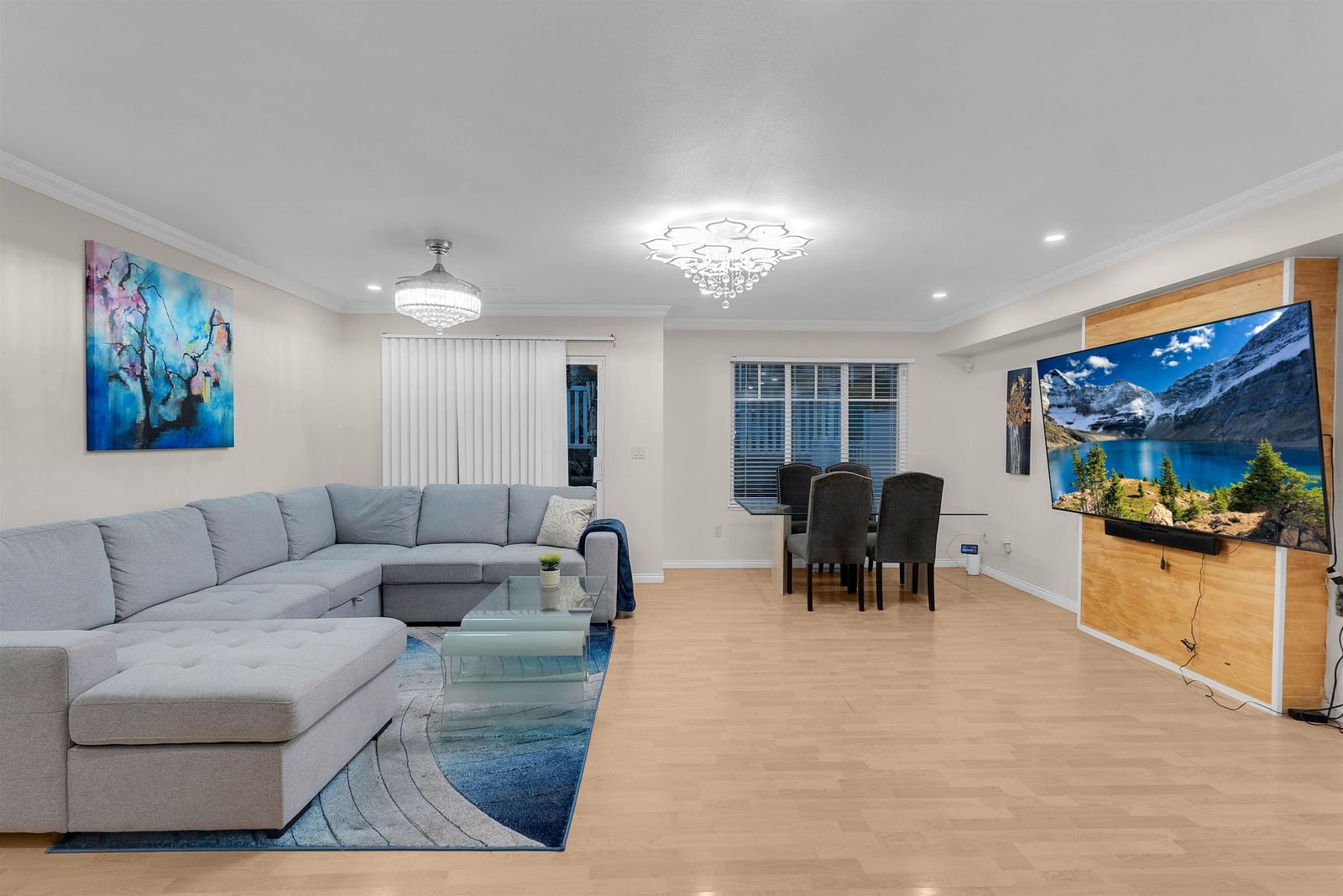 Listing Image 10