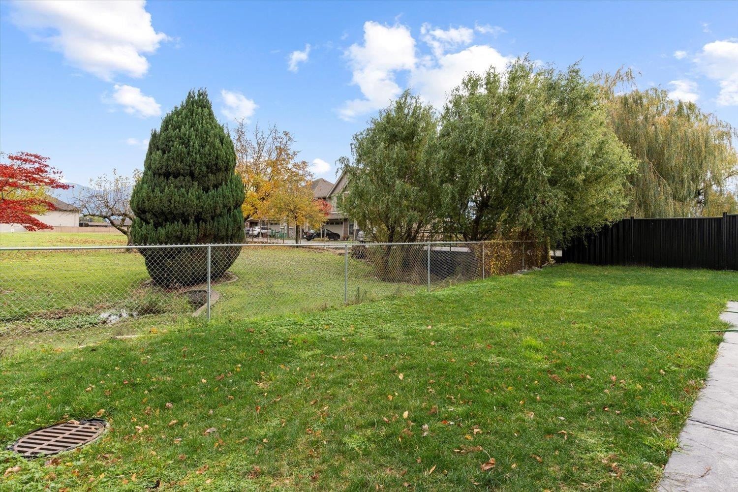 Listing Image 33