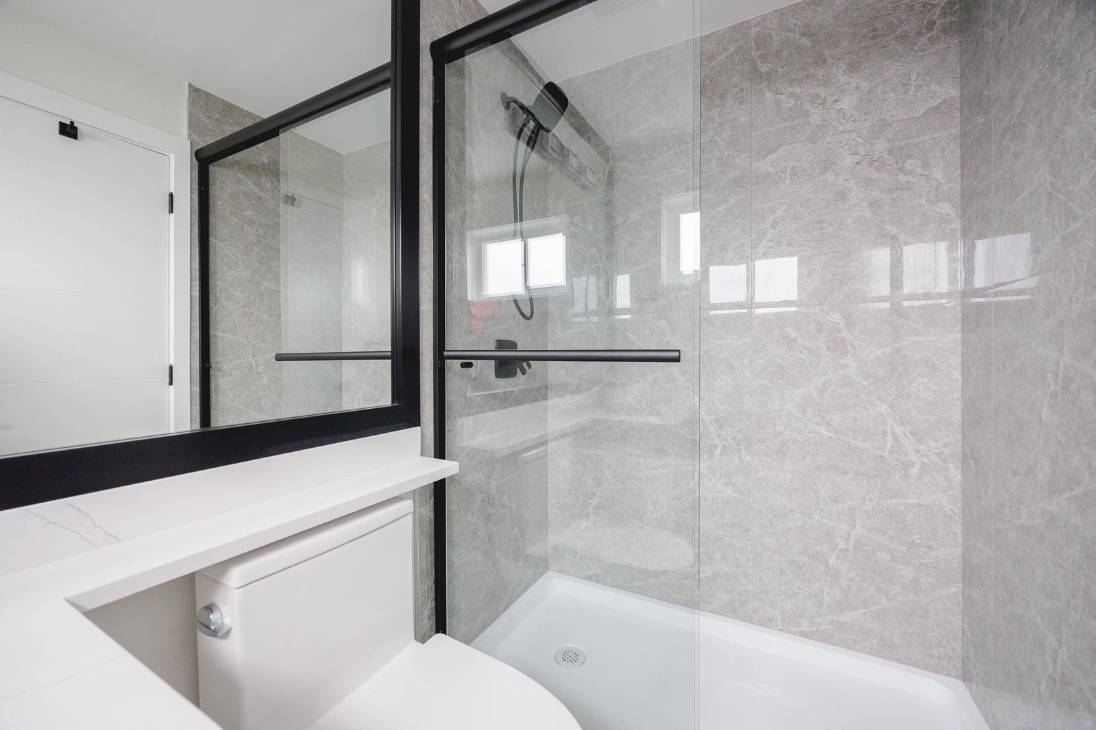 Listing Image 24