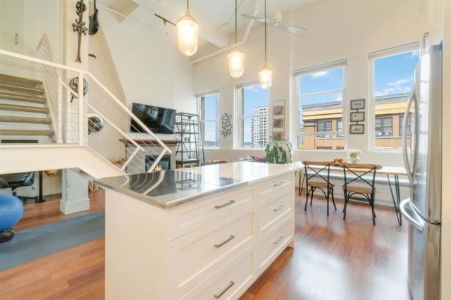405 - 549 Columbia Street