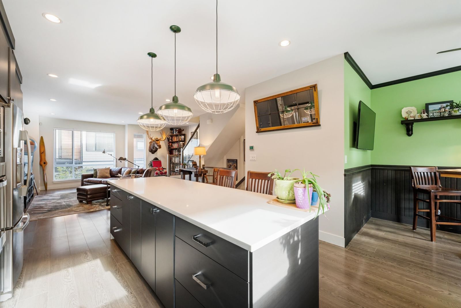 Listing Image 15