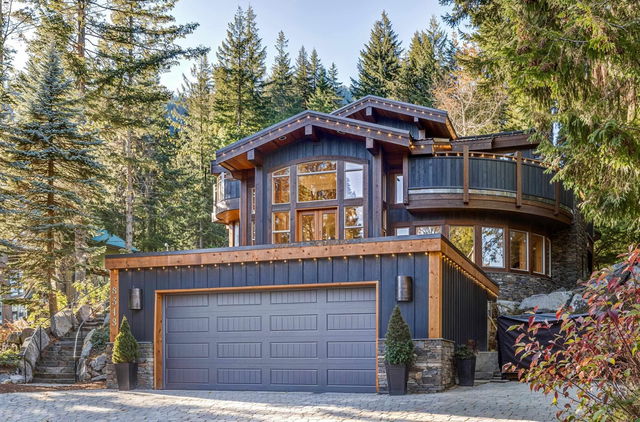 8348 Mountain View Drive