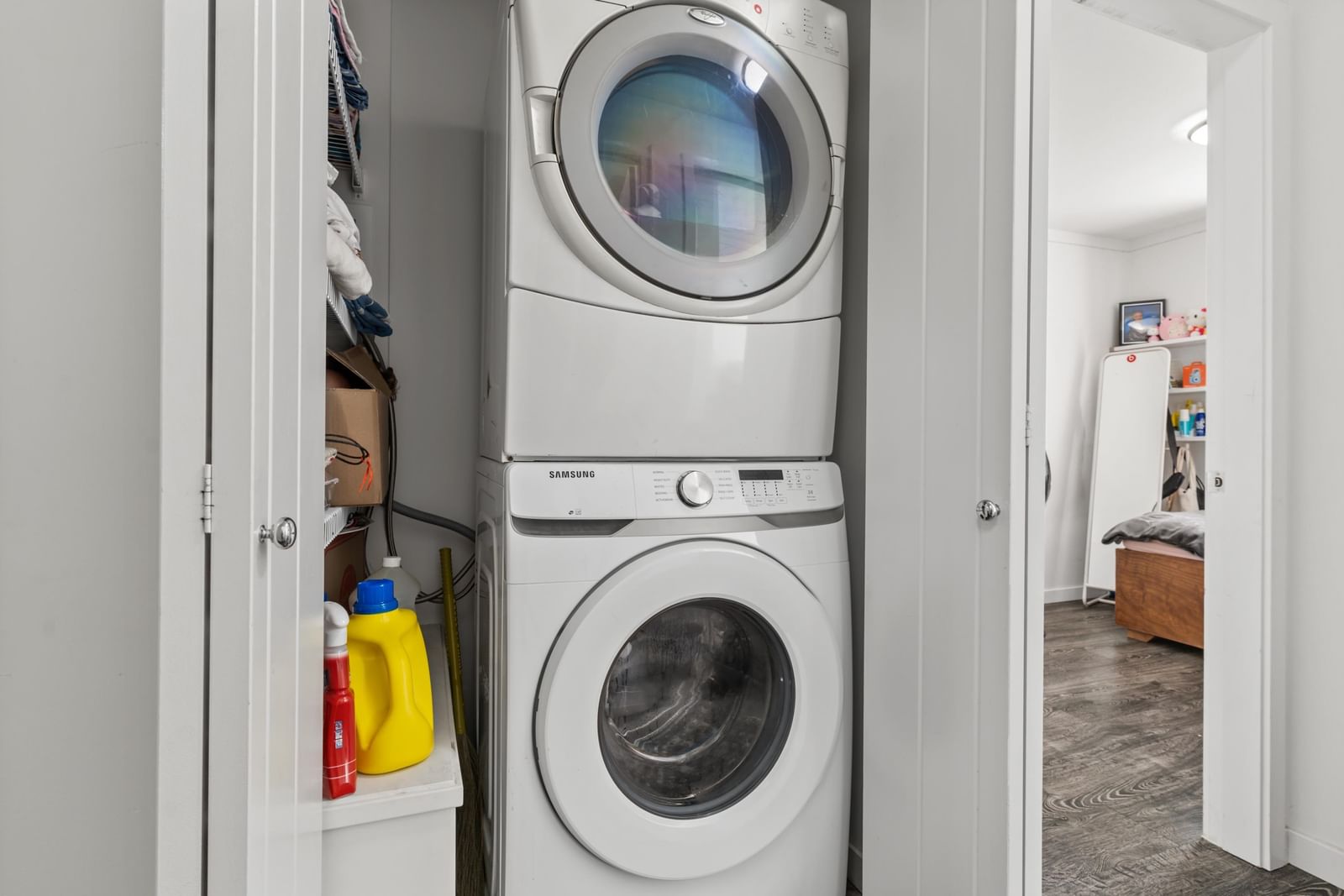 Listing Image 21