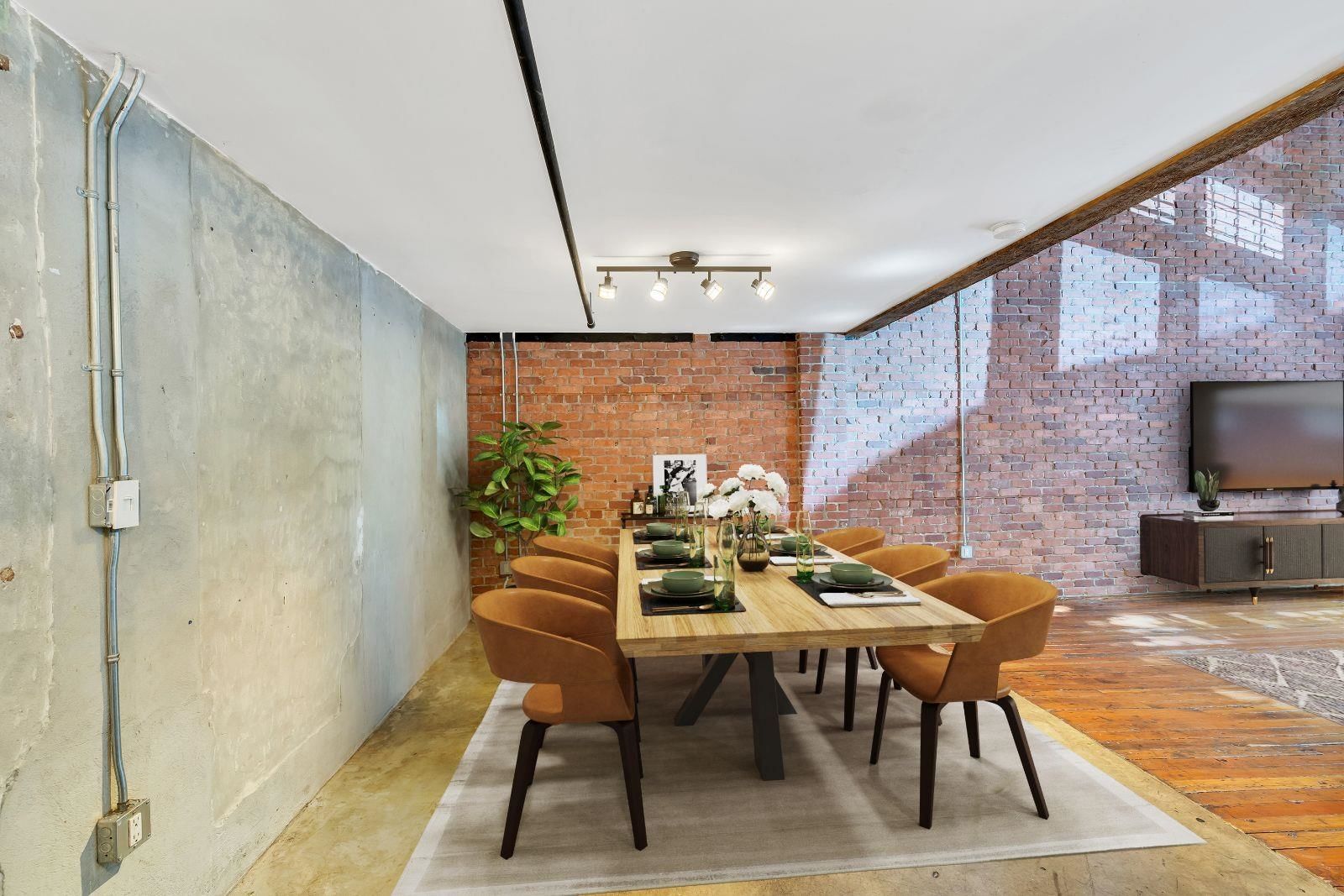 Listing Image 10
