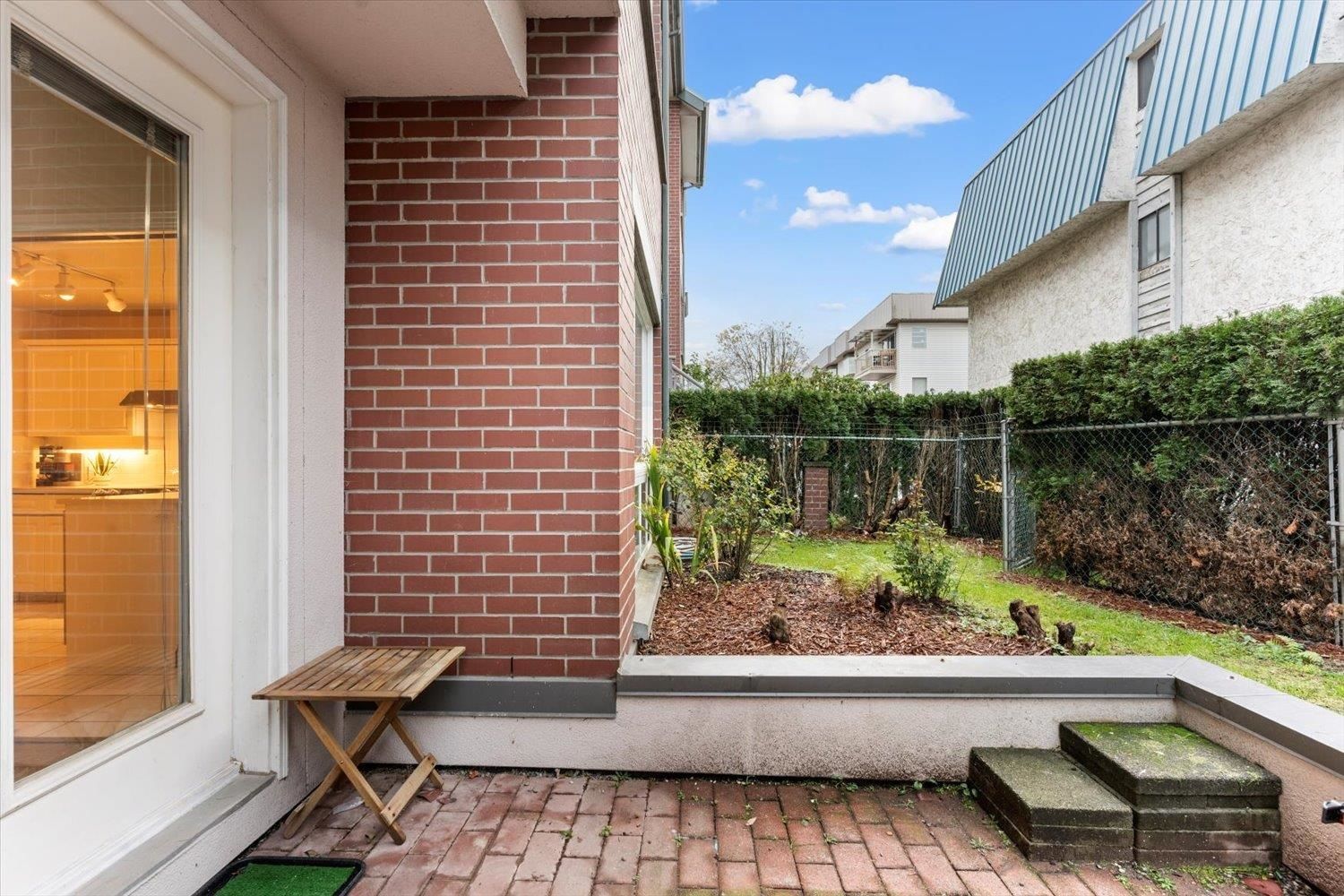 Listing Image 8