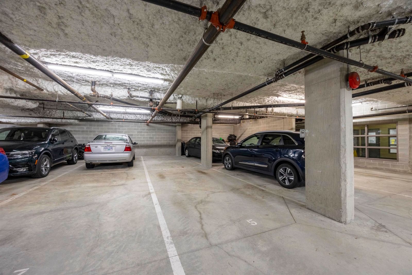 Listing Image 14