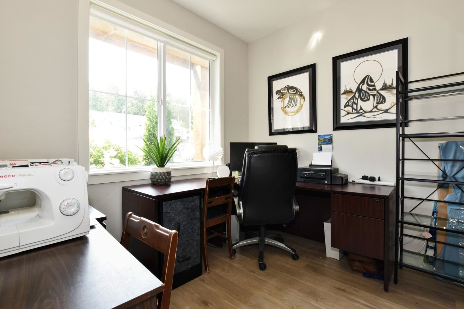 Listing Image 10