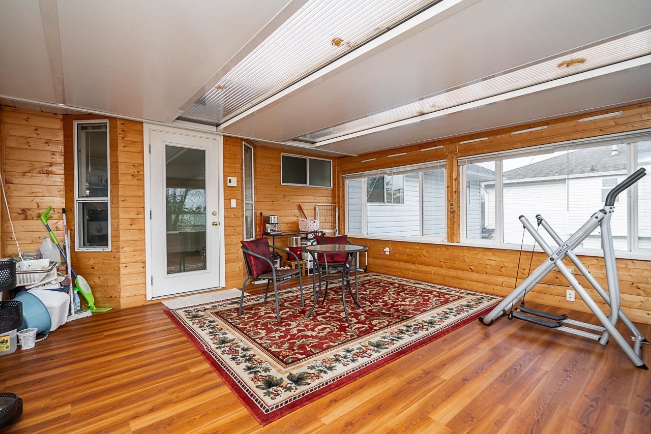 Listing Image 17