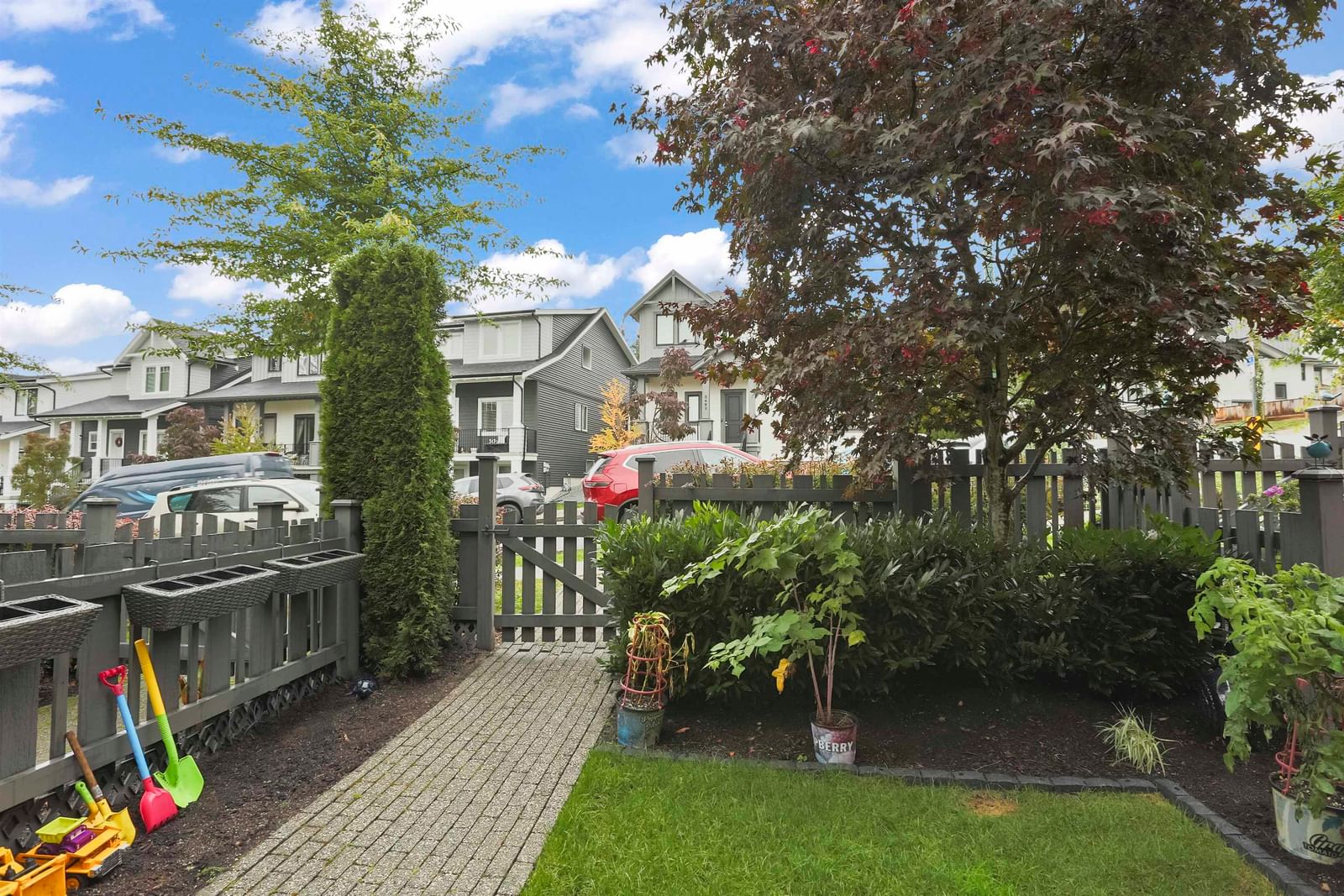Listing Image 17