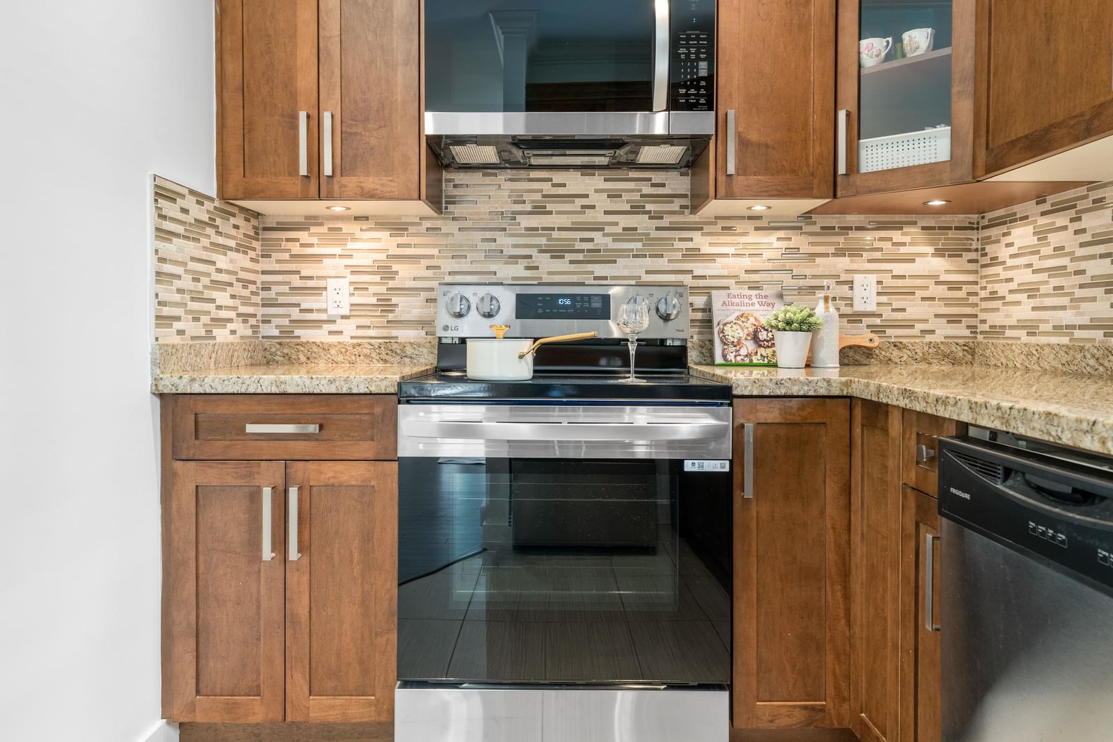 Listing Image 15