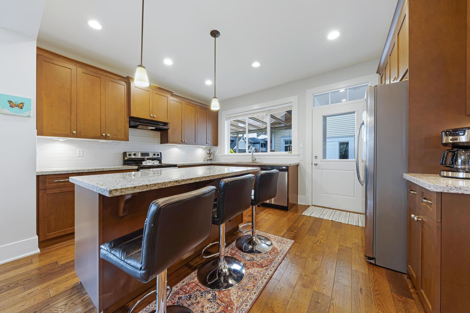 Listing Image 15