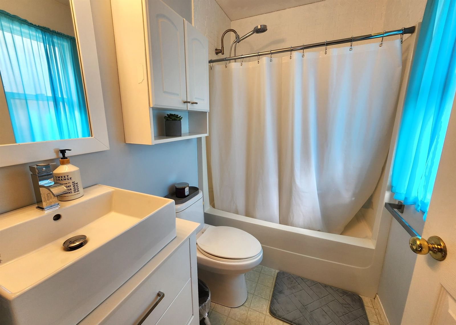 Listing Image 18