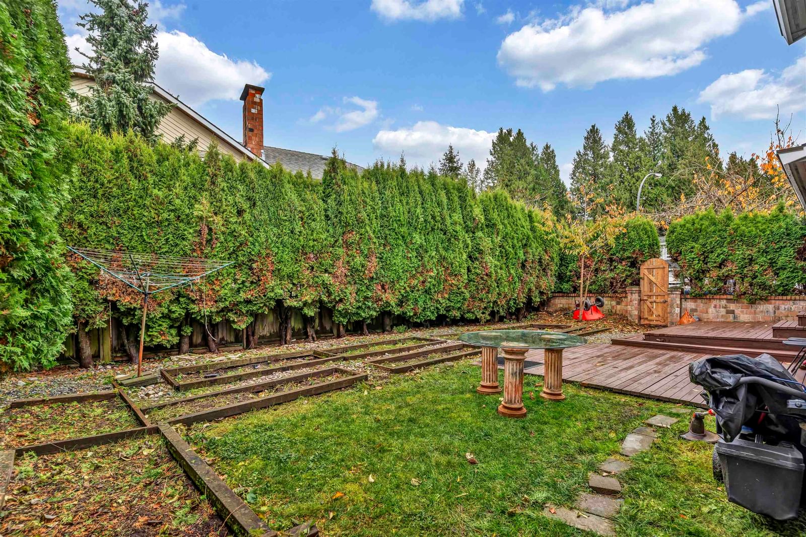 Listing Image 11