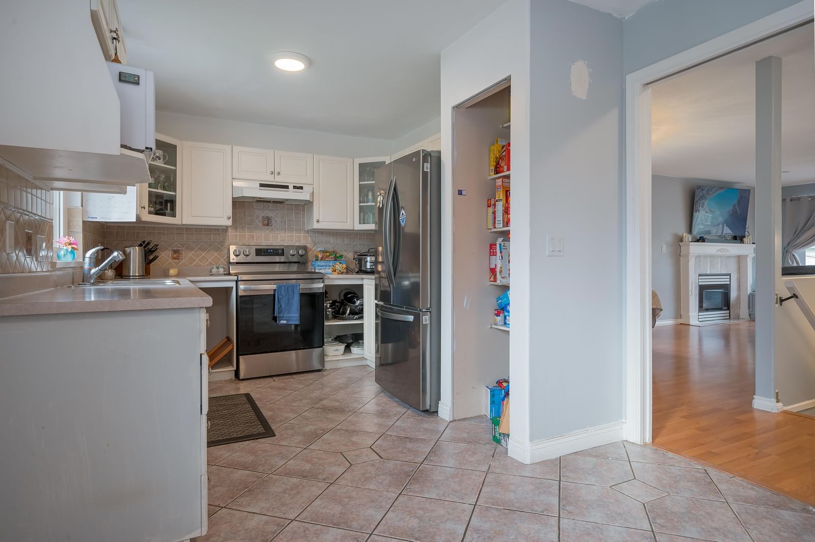 Listing Image 13