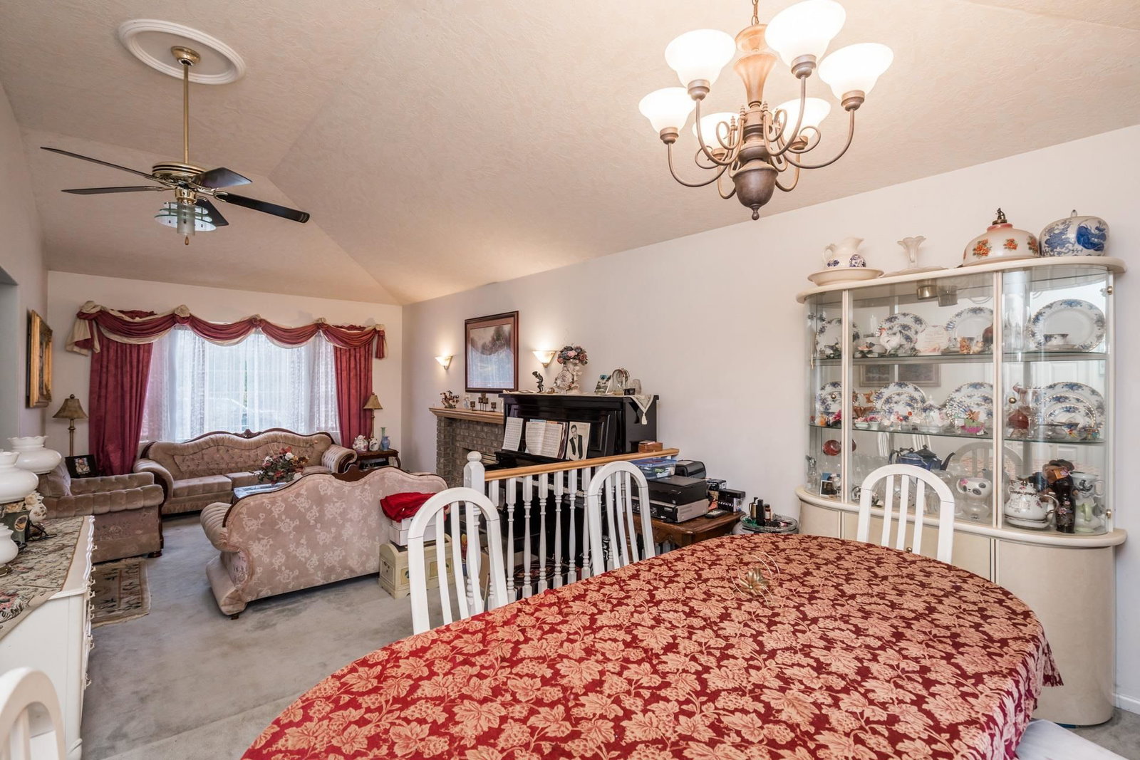 Listing Image 12