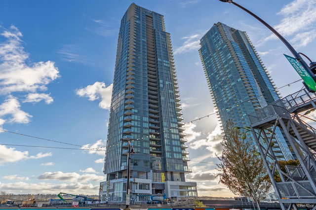 4203 - 680 Quayside Drive