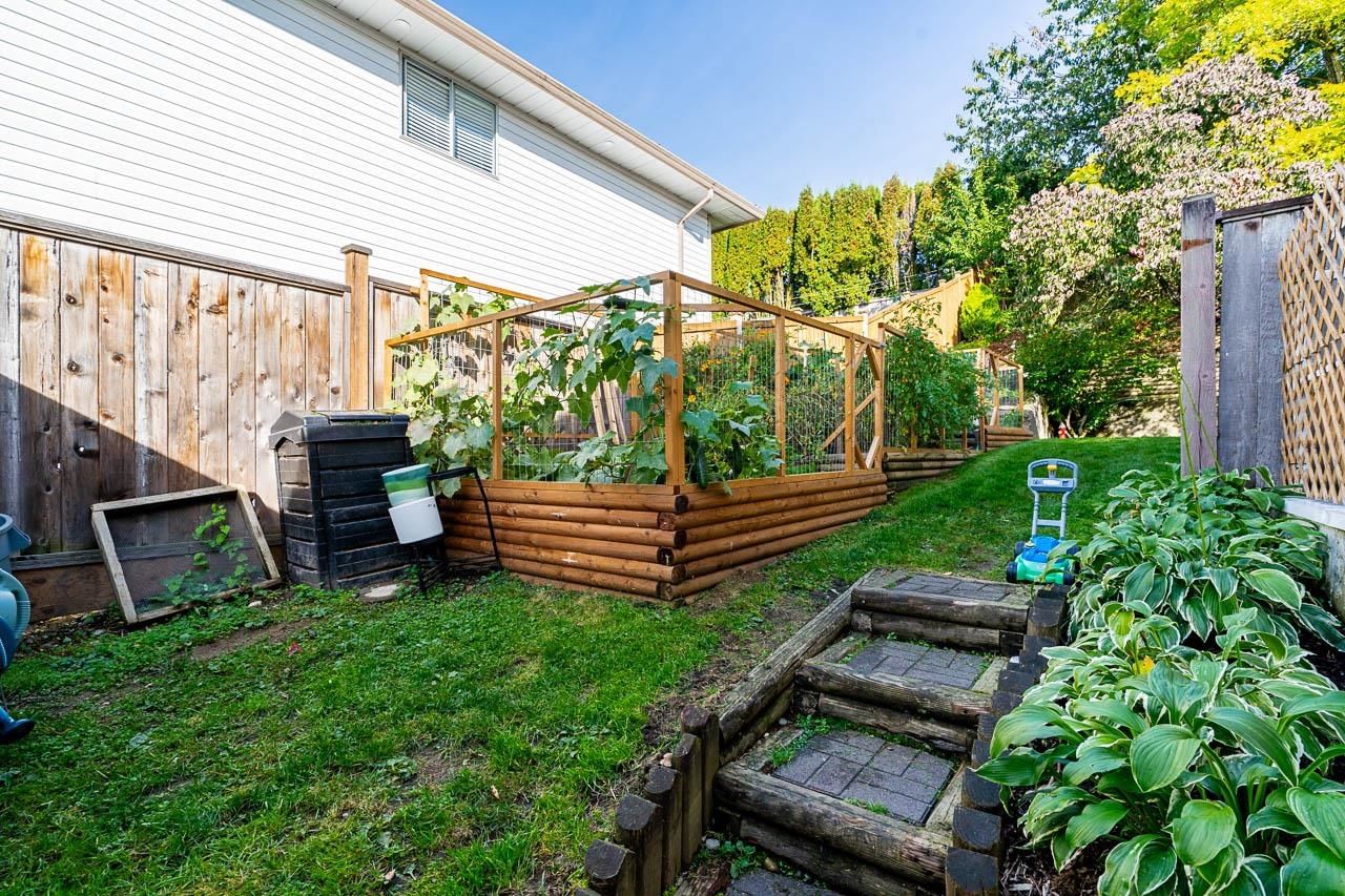 Listing Image 25