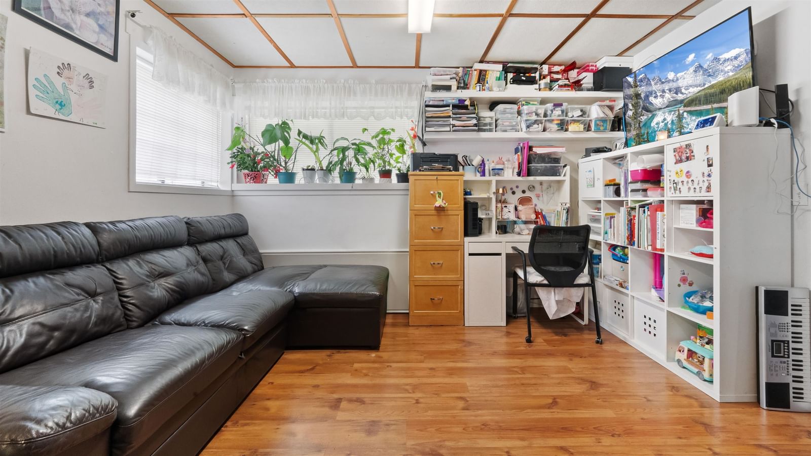 Listing Image 14