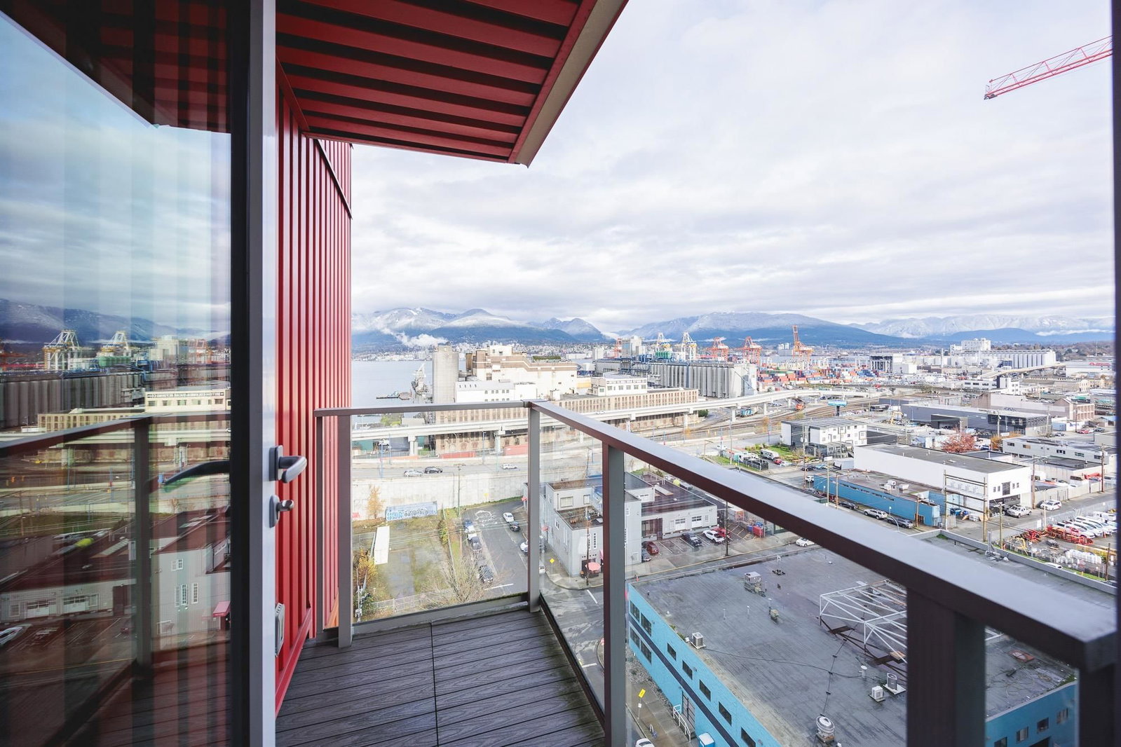 Listing Image 10