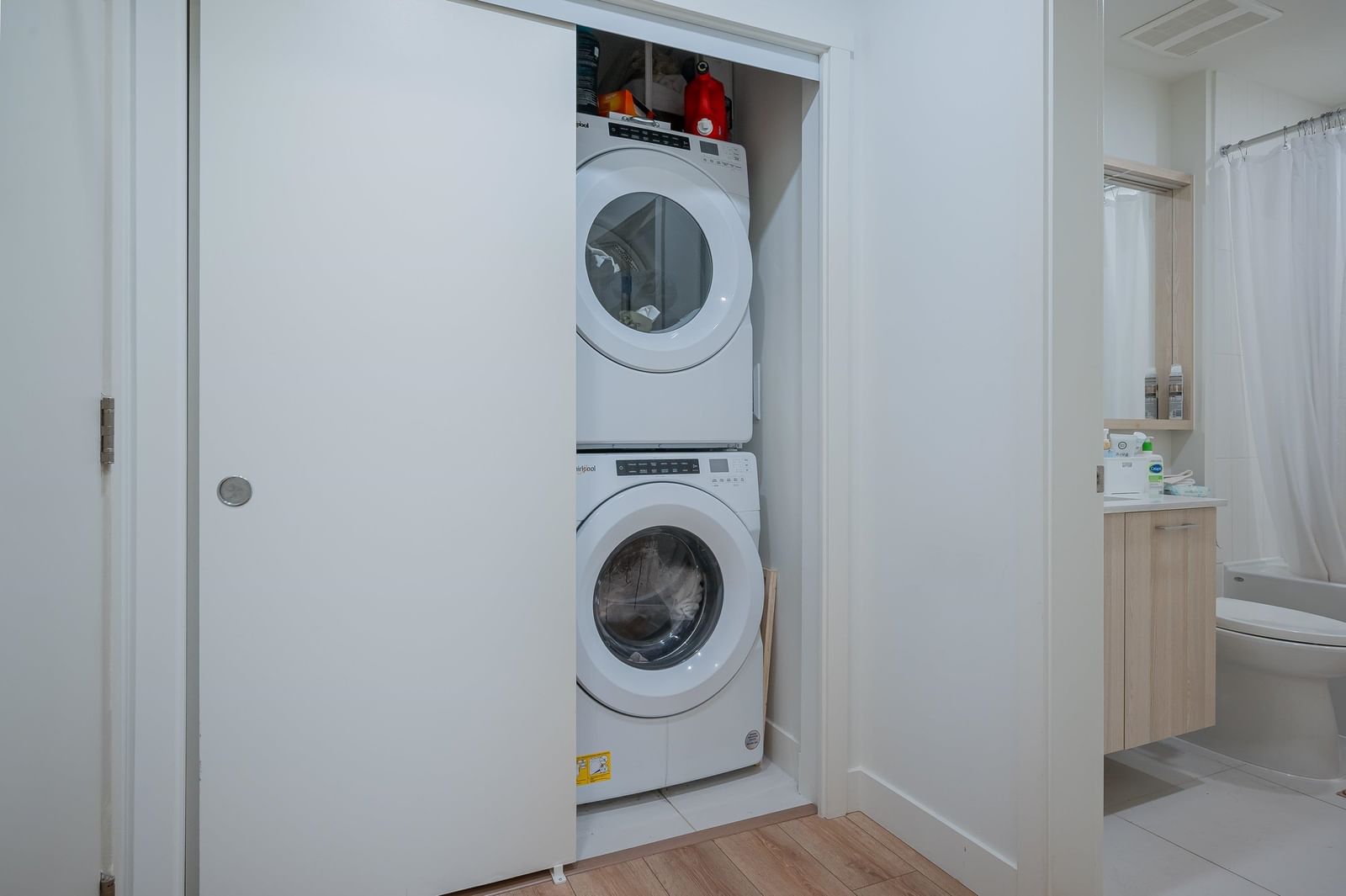 Listing Image 21