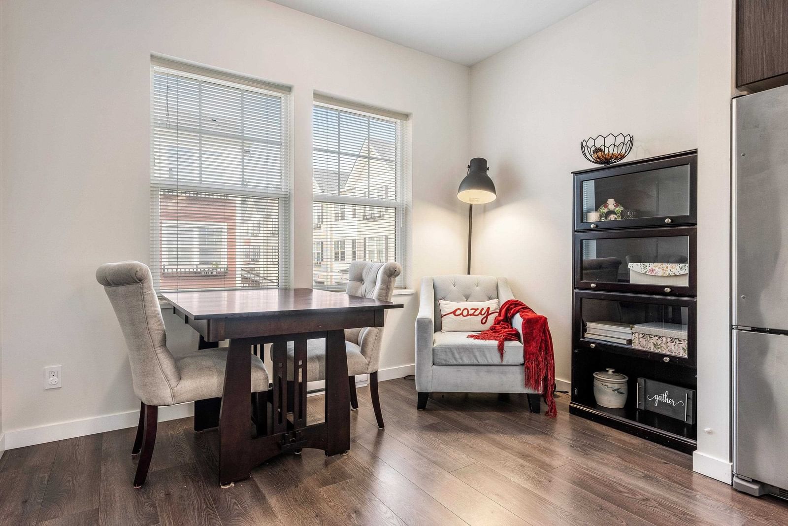Listing Image 15