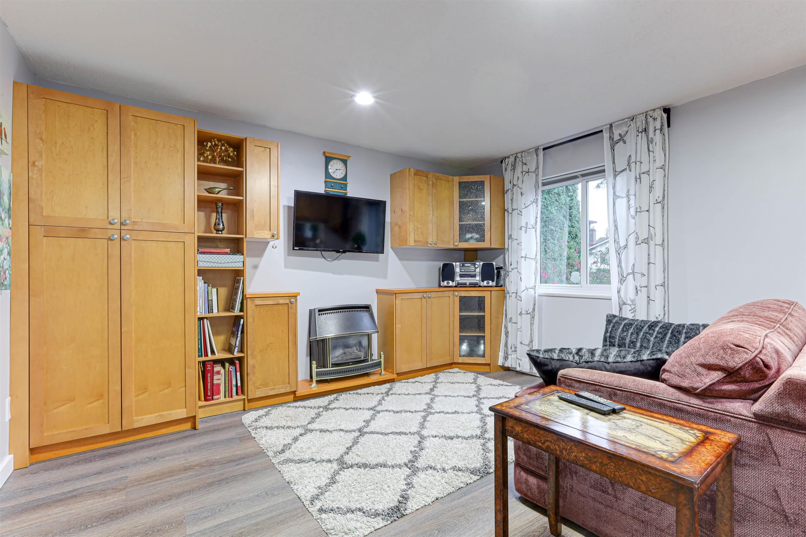 Listing Image 23