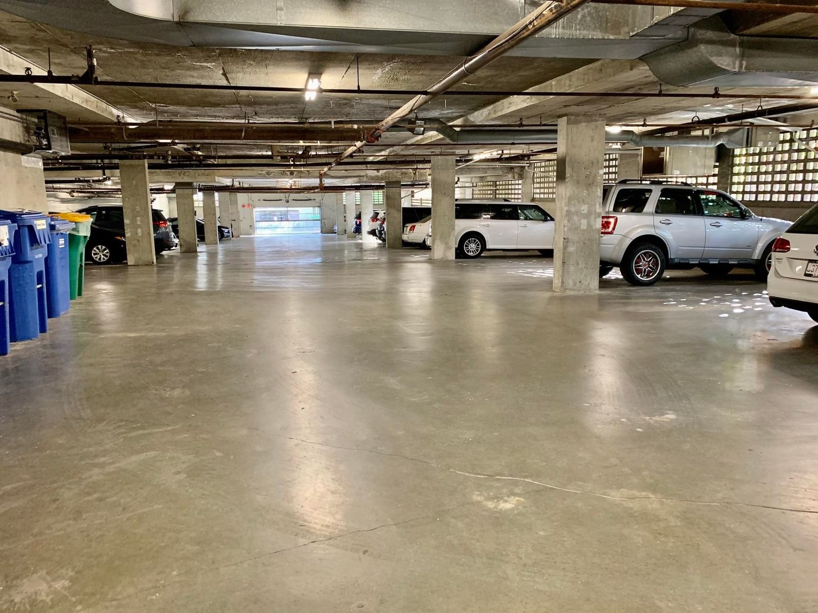 Listing Image 23