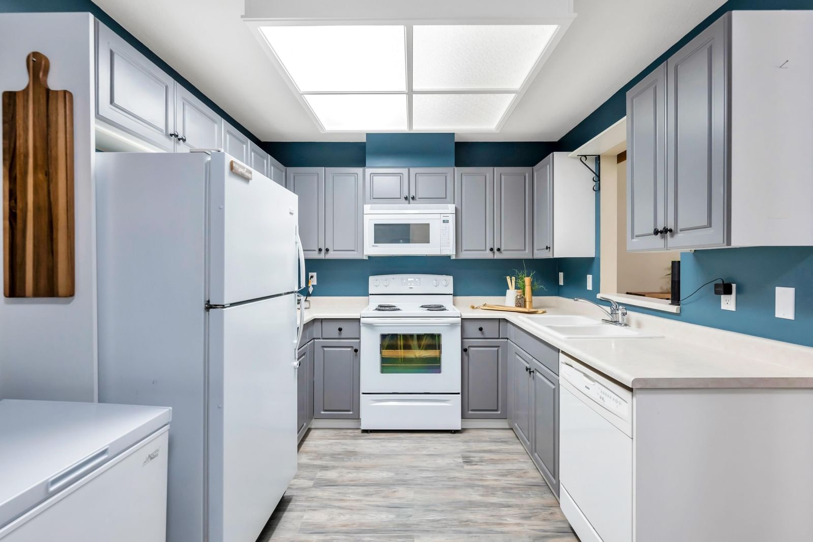 Listing Image 15