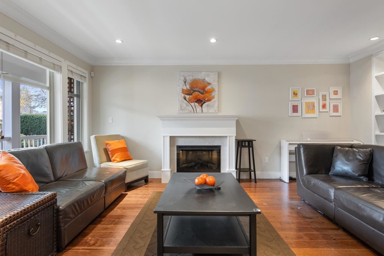 Listing Image 11