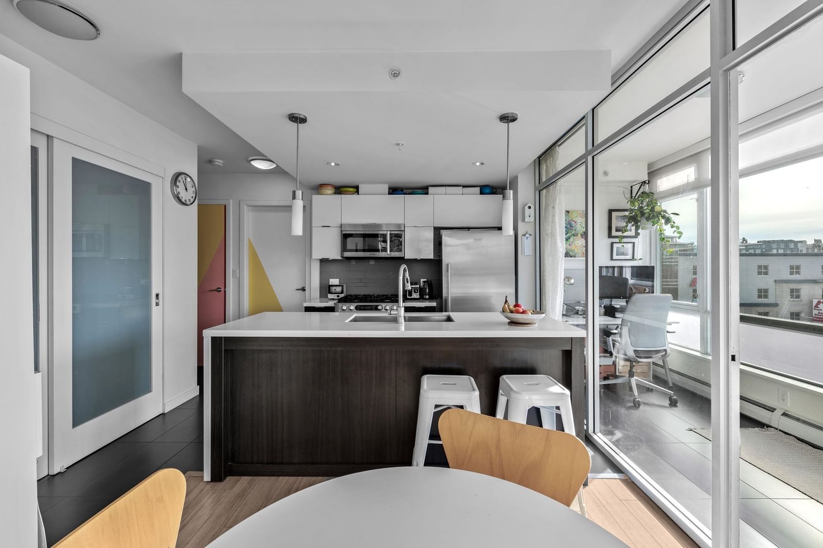 Listing Image 9