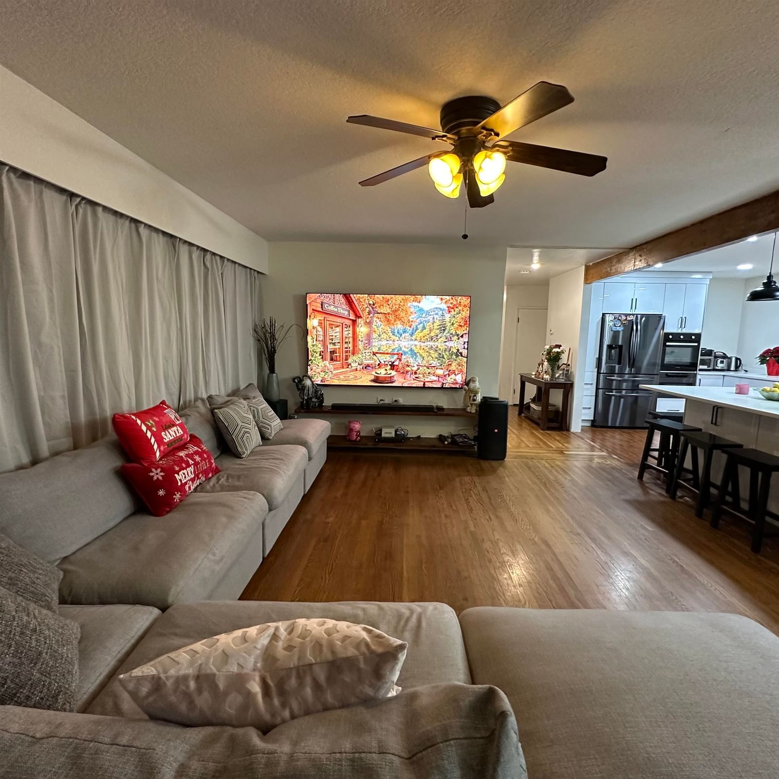 Listing Image 5