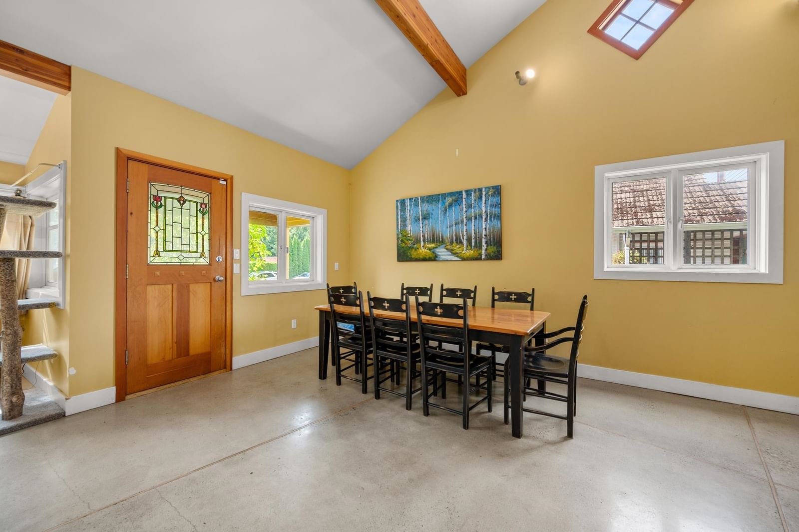 Listing Image 6