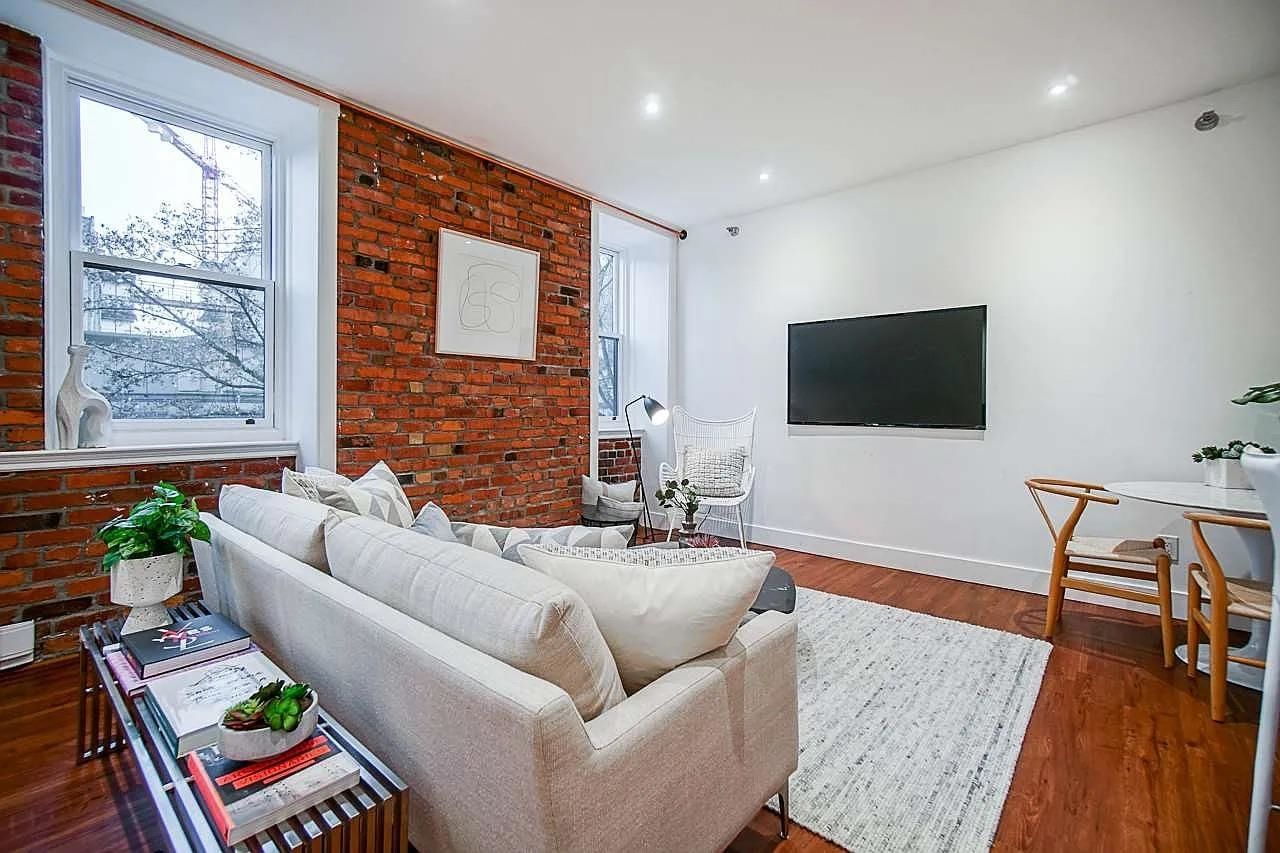 Listing Image 15