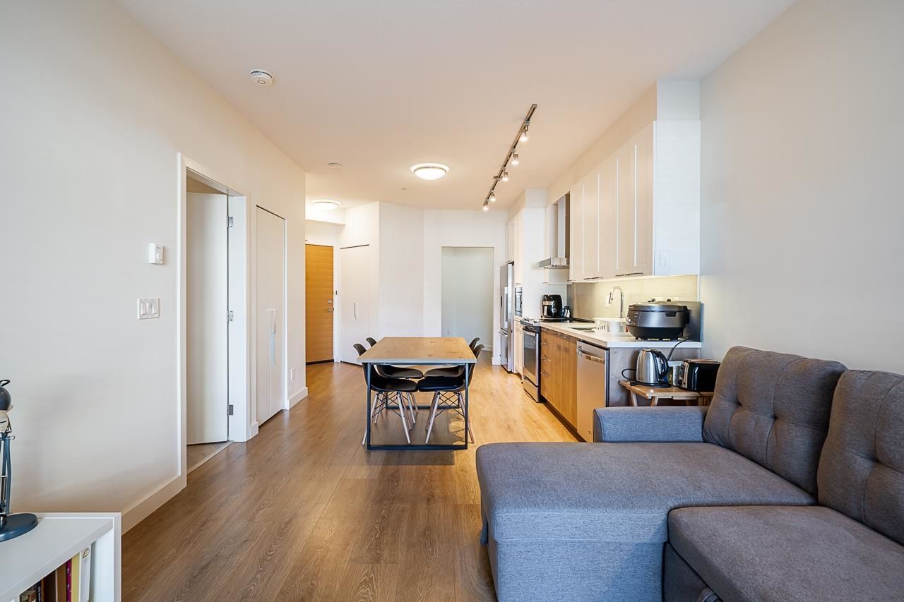 Listing Image 15