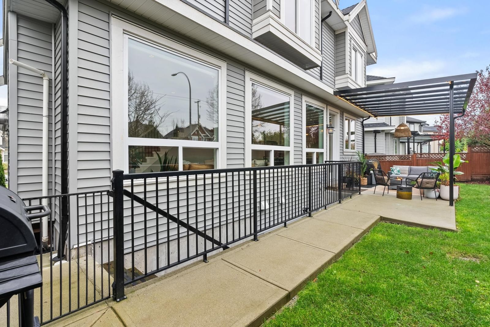 Listing Image 22
