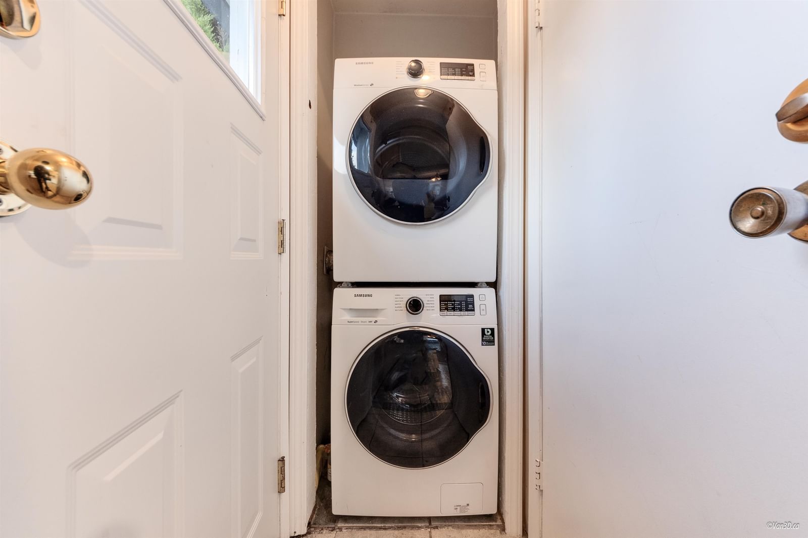 Listing Image 18