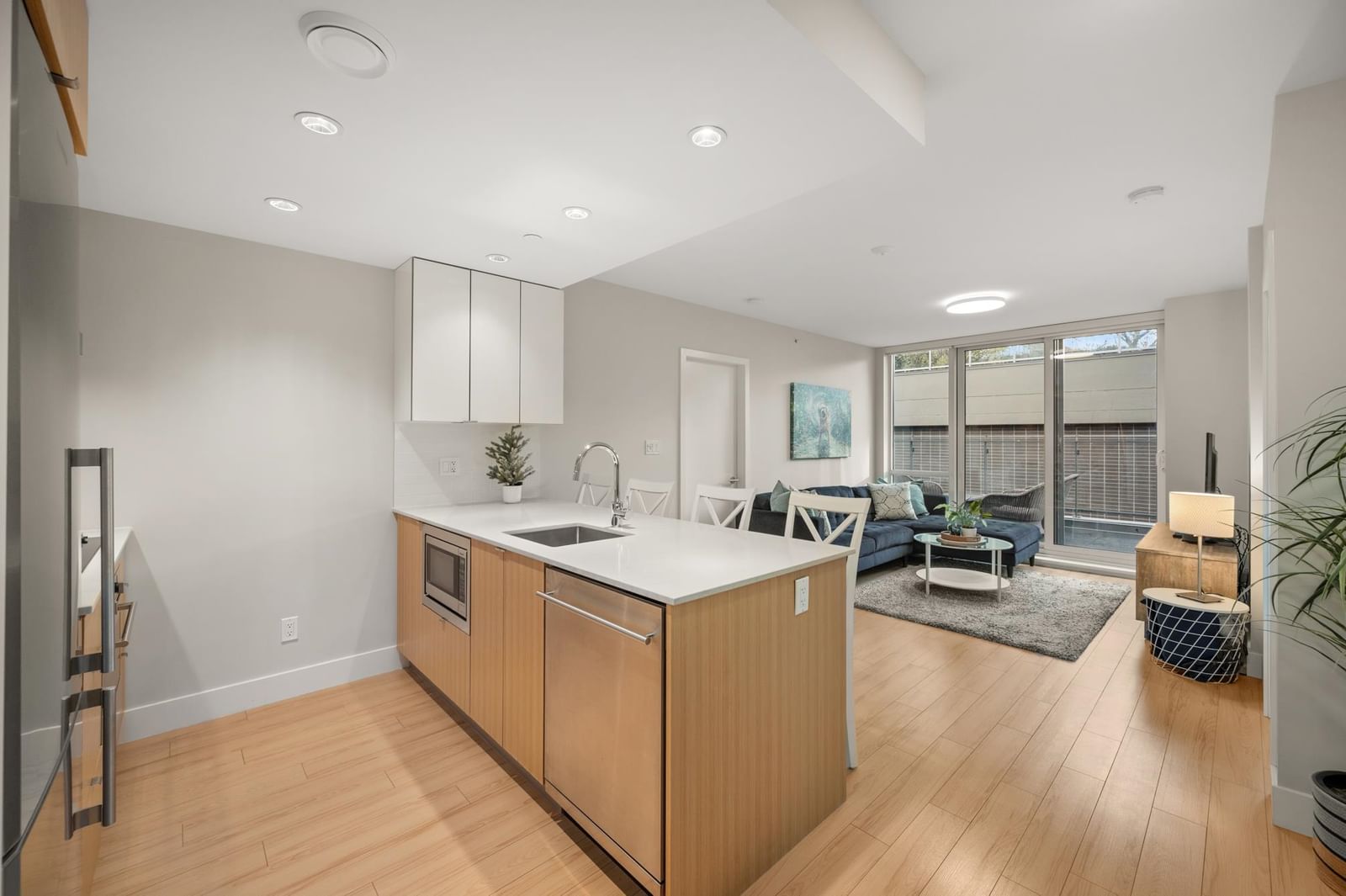 Listing Image 9